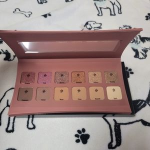 NIB Illamasqua Unveiled Artistry Palette